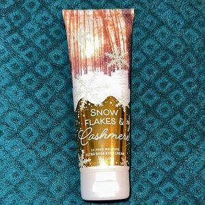 Bath & Body Works Snowflakes & Cashmere Body Cream - Warm Tones